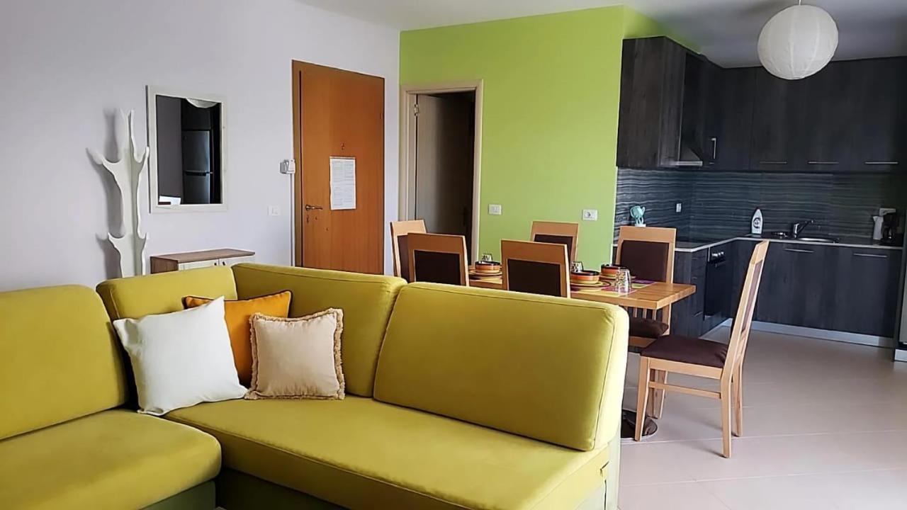 סרנדה Rezidenca E Kalter Apartments מראה חיצוני תמונה