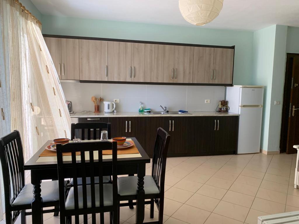 סרנדה Rezidenca E Kalter Apartments מראה חיצוני תמונה